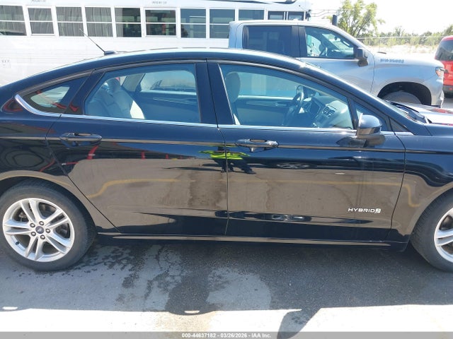 3FA6P0UU7JR235926 Ford Fusion Hybrid S
