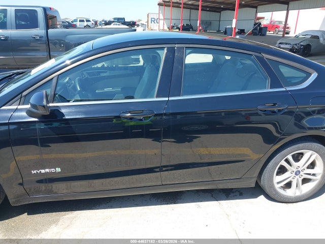 3FA6P0UU7JR235926 Ford Fusion Hybrid S