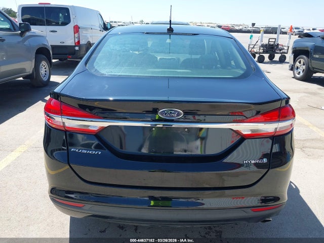 3FA6P0UU7JR235926 Ford Fusion Hybrid S