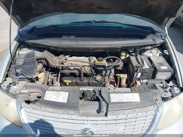 2001 Chrysler Town & Country Lxi მანქანა იყიდება აუქციონზე, vin: 2C8GP54L31R331219, აუქციონის ნომერი: 44637212