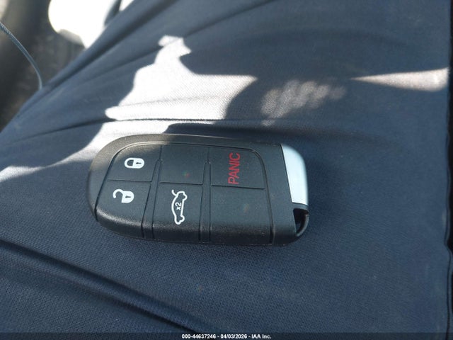 Продаж на аукціоні авто 2015 Chrysler 200 Limited, vin: 1C3CCCAB1FN684871, номер лоту: 44637246