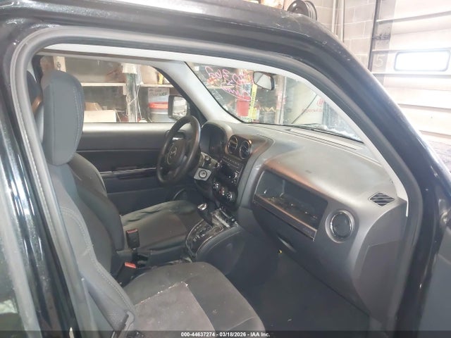 2011 JEEP PATRIOT 1J4NT1GB4BD170362 Photo 4