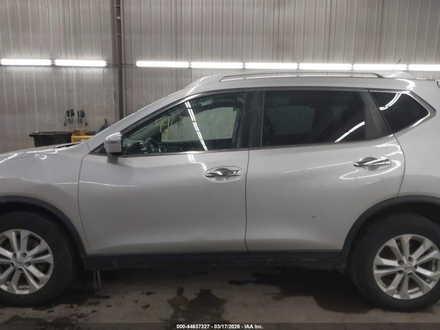 2016 Nissan Rogue Sv მანქანა იყიდება აუქციონზე, vin: KNMAT2MVXGP637122, აუქციონის ნომერი: 44637327