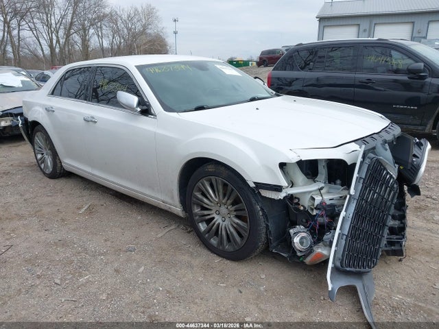 44637344 :رقم المزاد ، 2C3CCAPT1CH313184 vin ، 2012 Chrysler 300c Luxury Series مزاد بيع