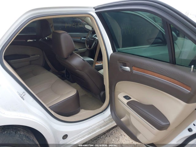 44637344 :رقم المزاد ، 2C3CCAPT1CH313184 vin ، 2012 Chrysler 300c Luxury Series مزاد بيع