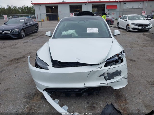 Продаж на аукціоні авто 2025 Tesla Model 3 Long Range Rear-wheel Drive/standard, vin: 5YJ3E1EAXSF027362, номер лоту: 44637406