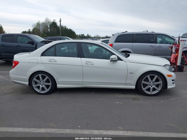 Продаж на аукціоні авто 2012 Mercedes-benz C 250 Sport, vin: WDDGF4HB1CA599604, номер лоту: 44637412