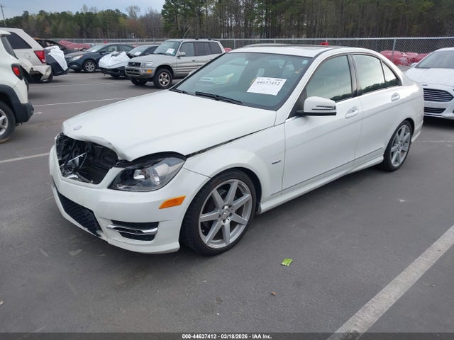 Продаж на аукціоні авто 2012 Mercedes-benz C 250 Sport, vin: WDDGF4HB1CA599604, номер лоту: 44637412