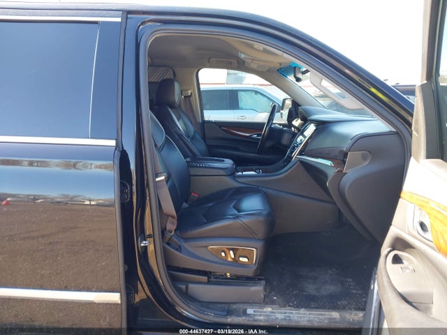 2017 Cadillac Escalade Esv მანქანა იყიდება აუქციონზე, vin: 1GYS4GKJ4HR164381, აუქციონის ნომერი: 44637427