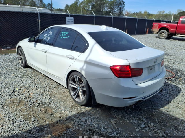 2013 BMW 335I WBA3A9G52DNP37335 Photo 2