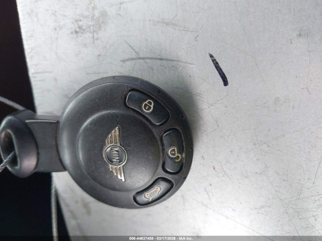 2010 MINI COOPER S WMWMS3C53ATY08571 Photo 10