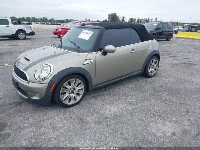 2010 MINI COOPER S WMWMS3C53ATY08571 Photo 1