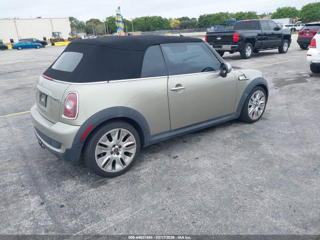2010 MINI COOPER S WMWMS3C53ATY08571 Photo 3