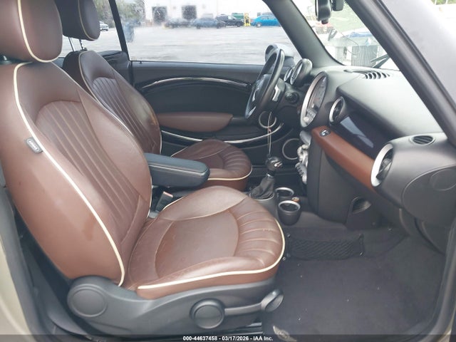 2010 MINI COOPER S WMWMS3C53ATY08571 Photo 4