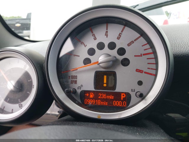 2010 MINI COOPER S WMWMS3C53ATY08571 Photo 6