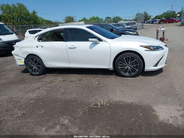 44637460 :رقم المزاد ، 58ADZ1B11RU174091 vin ، 2024 Lexus Es 350 مزاد بيع