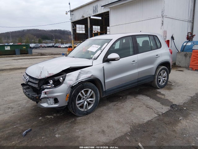 44637498 :رقم المزاد ، WVGBV7AXXCW558997 vin ، 2012 Volkswagen Tiguan S مزاد بيع