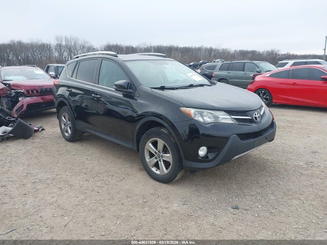 2015 TOYOTA RAV4 2T3RFREV6FW324721