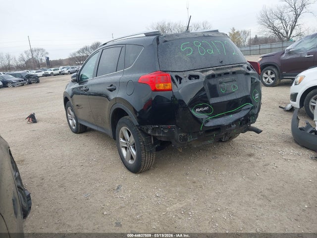2015 TOYOTA RAV4 2T3RFREV6FW324721 Photo 2