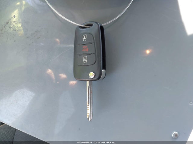 44637521 :رقم المزاد ، KNDJT2A25B7704776 vin ، 2011 Kia Soul + مزاد بيع