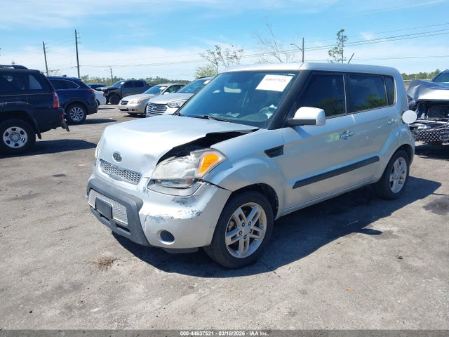 44637521 :رقم المزاد ، KNDJT2A25B7704776 vin ، 2011 Kia Soul + مزاد بيع