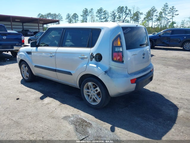 44637521 :رقم المزاد ، KNDJT2A25B7704776 vin ، 2011 Kia Soul + مزاد بيع