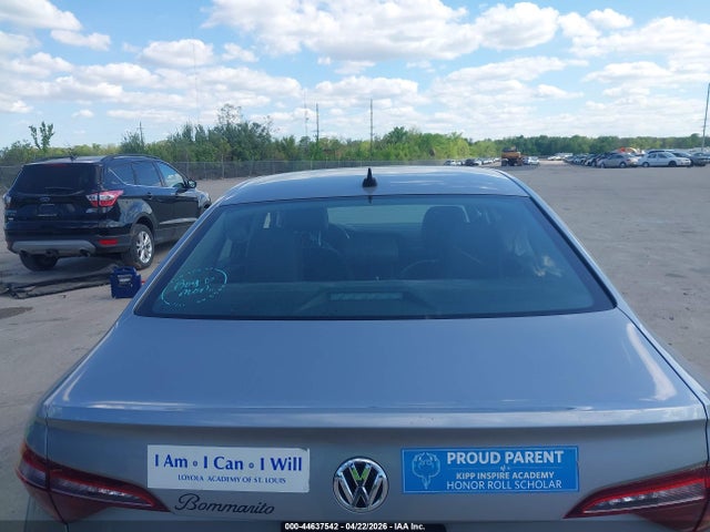 Aukcja sprzedaży 2019 Volkswagen Jetta 1.4t Sel, vin: 3VWEB7BU8KM233744, numer aukcji: 44637542