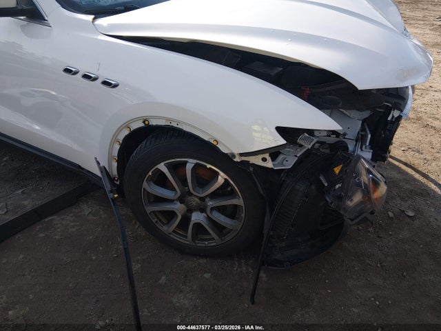 Aukcja sprzedaży 2017 Maserati Levante, vin: ZN661XUA2HX264275, numer aukcji: 44637577