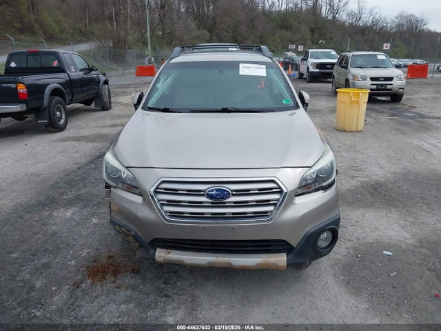 Продаж на аукціоні авто 2015 Subaru Outback 2.5i Limited, vin: 4S4BSBLC0F3231956, номер лоту: 44637603