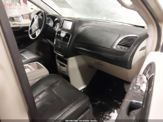 Продажа на аукционе авто 2011 Chrysler Town & Country Touring-l, vin: 2A4RR8DG6BR616663, номер лота: 44637625