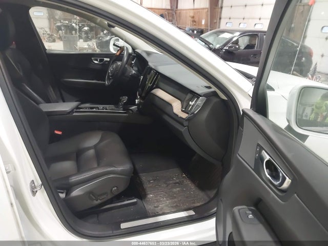 2021 VOLVO XC60 YV4102RK5M1784533 Photo 4