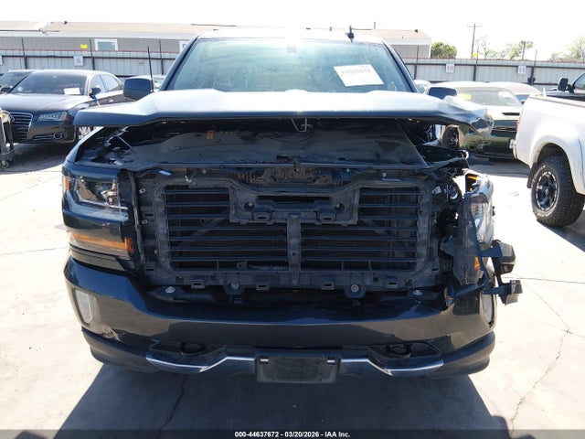 44637672 :رقم المزاد ، 3GCUKREC6JG267207 vin ، 2018 Chevrolet Silverado 1500 2lt مزاد بيع