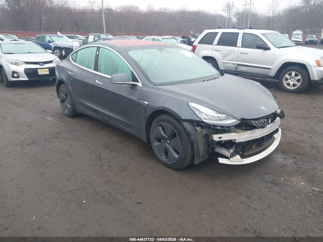 2018 TESLA MODEL 3 5YJ3E1EBXJF114220 Photo 0