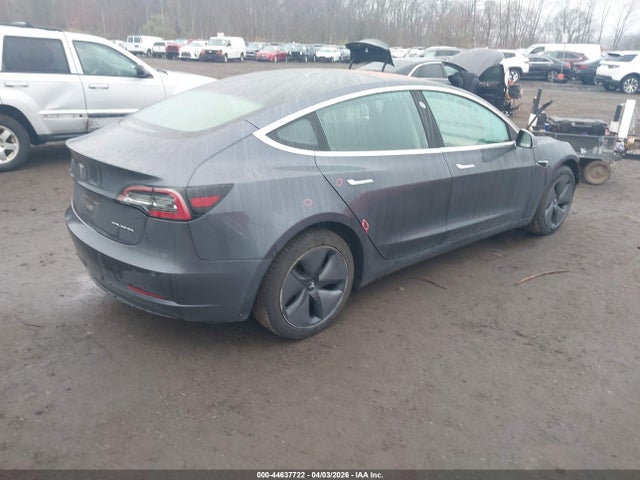 2018 TESLA MODEL 3 5YJ3E1EBXJF114220 Photo 3