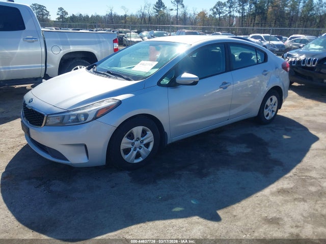 KIA FORTE LX 2017 3KPFL4A75HE071041 Image 2