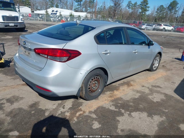 KIA FORTE LX 2017 3KPFL4A75HE071041 Image 4