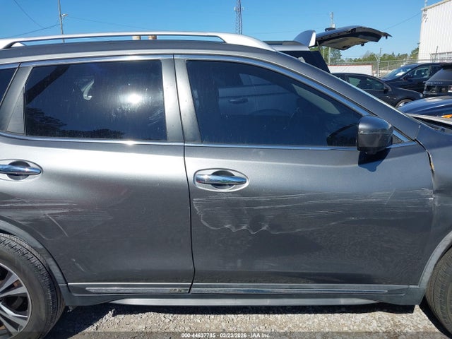 JN8AT2MT3JW465077 Nissan Rogue Sl
