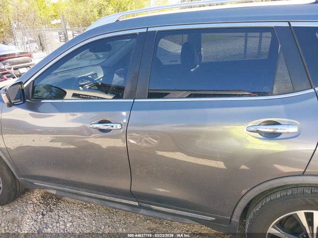 JN8AT2MT3JW465077 Nissan Rogue Sl