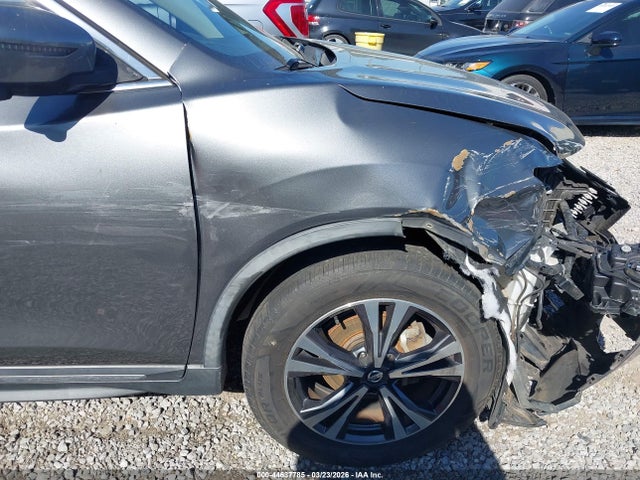 JN8AT2MT3JW465077 Nissan Rogue Sl