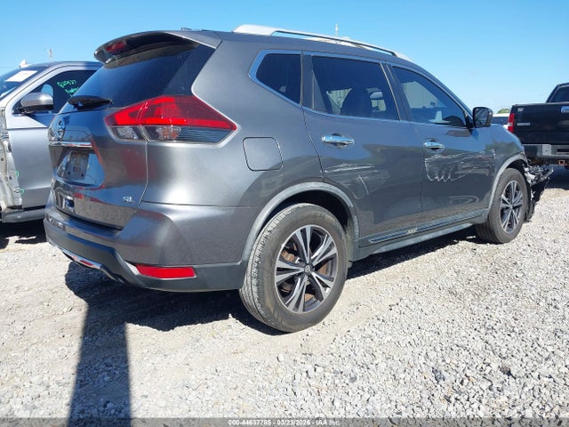 JN8AT2MT3JW465077 Nissan Rogue Sl