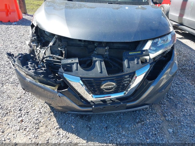 JN8AT2MT3JW465077 Nissan Rogue Sl