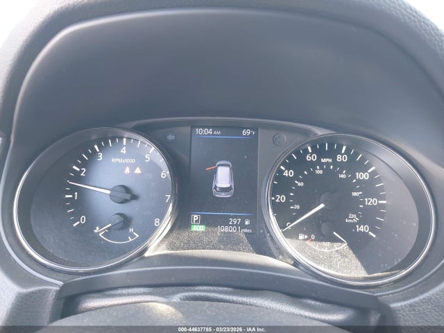 JN8AT2MT3JW465077 Nissan Rogue Sl