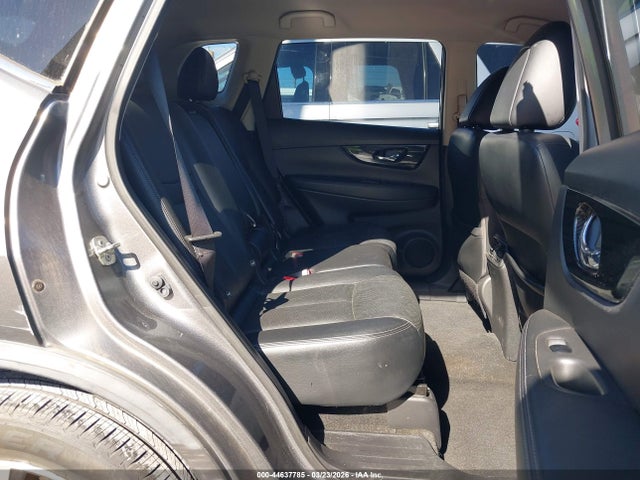 JN8AT2MT3JW465077 Nissan Rogue Sl