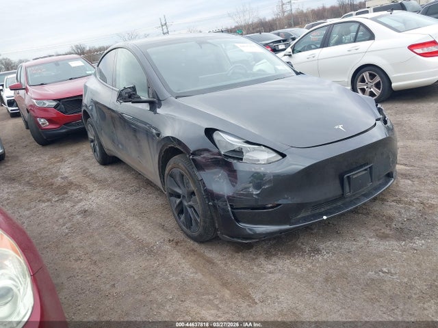 2024 TESLA MODEL Y 7SAYGDED5RF194205