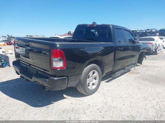 2021 Ram 1500 Big Horn  4x2 6'4 Box მანქანა იყიდება აუქციონზე, vin: 1C6RREBTXMN828543, აუქციონის ნომერი: 44637838