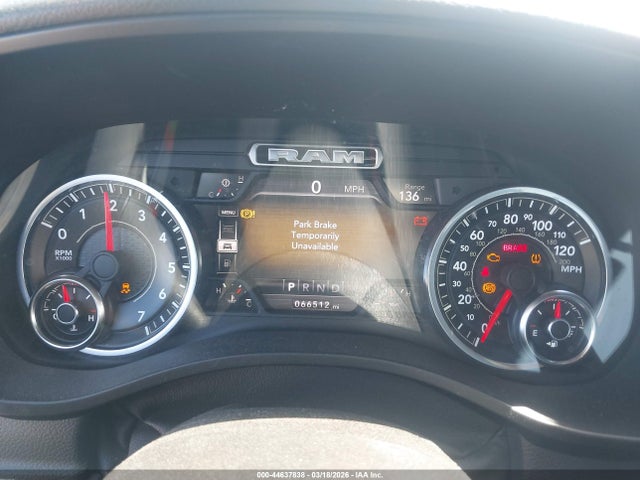2021 Ram 1500 Big Horn  4x2 6'4 Box მანქანა იყიდება აუქციონზე, vin: 1C6RREBTXMN828543, აუქციონის ნომერი: 44637838