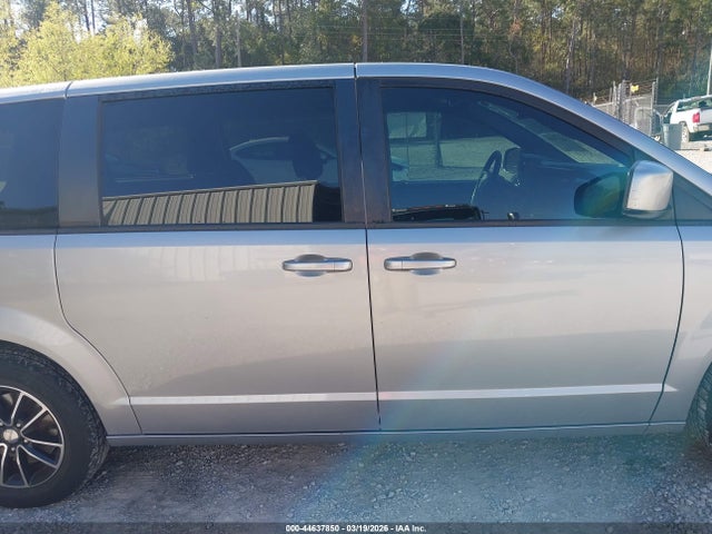 2C4RDGBG7JR202274 Dodge Grand Caravan Se Plus