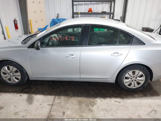1G1PC5SH2G7174751 Chevrolet Cruze Limited Ls Auto