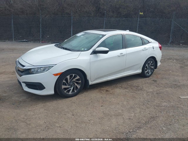 Honda CIVIC EX 2018 2HGFC2F70JH523003 Image 2