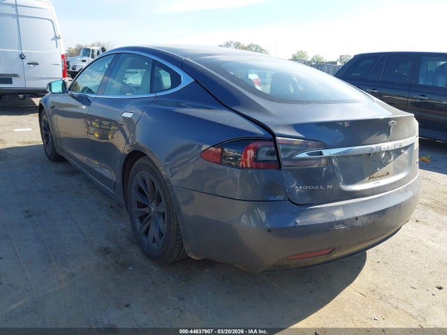 Продажа на аукционе авто 2018 Tesla Model S 100d/75d/p100d, vin: 5YJSA1E24JF297752, номер лота: 44637907